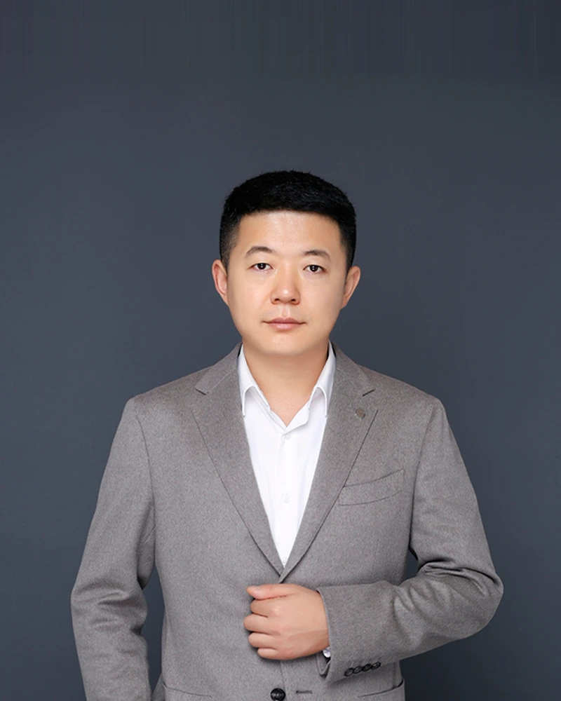 赵双江 - 全域营销战略与企业AI实战应用导师